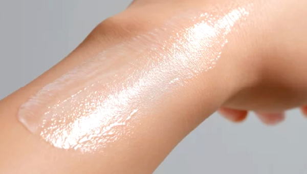 体温で溶け合うダチョウ油の神秘